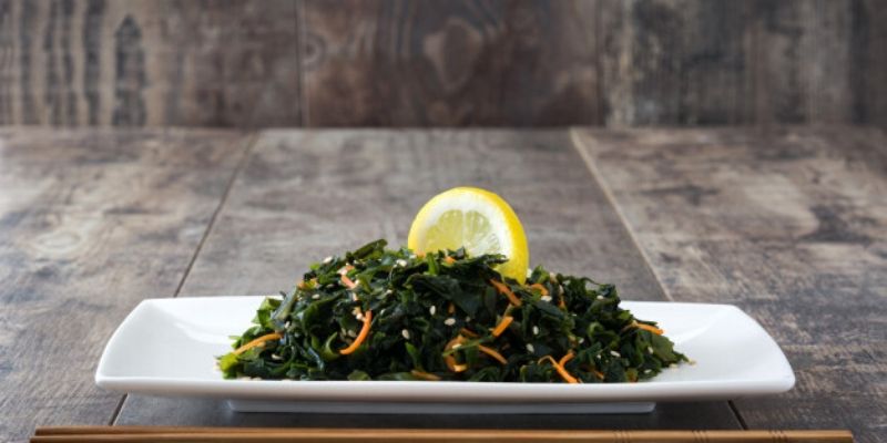 Wakame seaweed keto salad | Recipe card