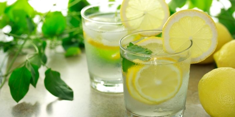 water with lemon on keto